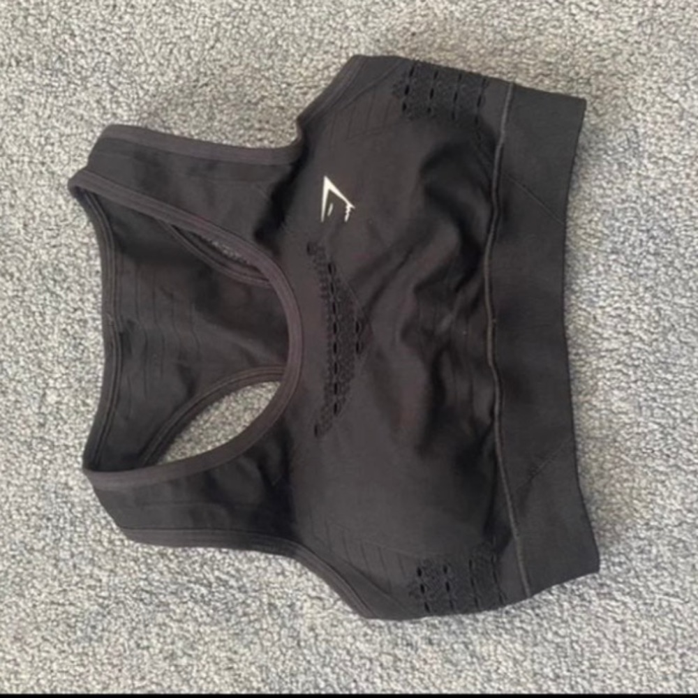 Sports bra/long sleeve